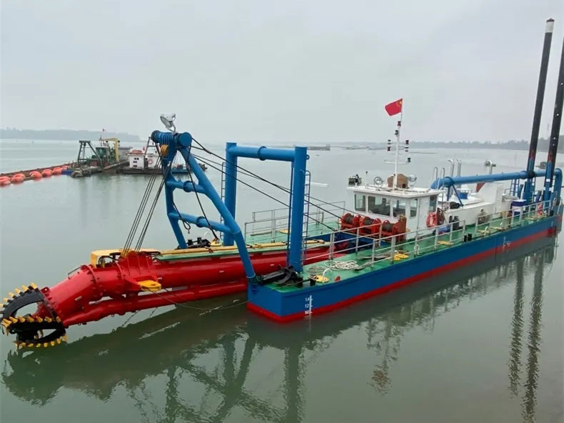 Cutter Suction Dredger for Sand Piping