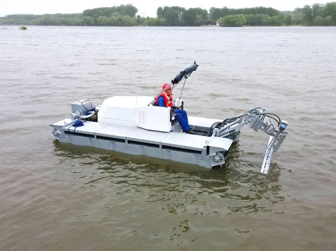 Amphibious Multifunctional Dredger AMV2100 